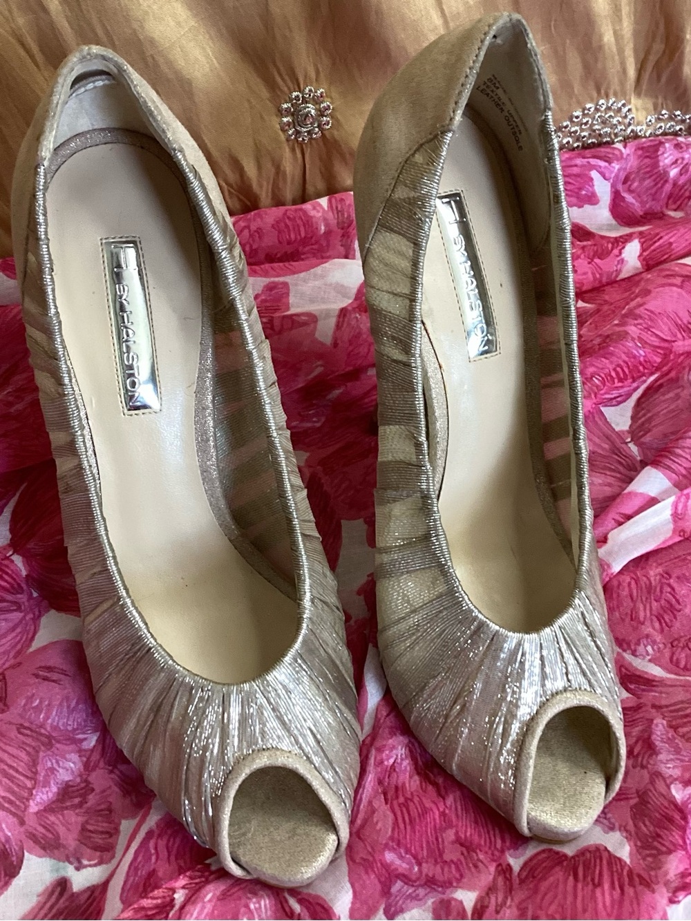 H by Halston Gold Champagne Peep-Toe Heels 8M
